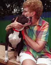 Pit Bull Saves Family From Blaze