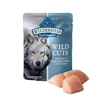 Blue Buffalo Blue Wilderness Wild Cuts Trail Toppers Chunky Chicken Bites in Hearty Gravy 3 oz I016937